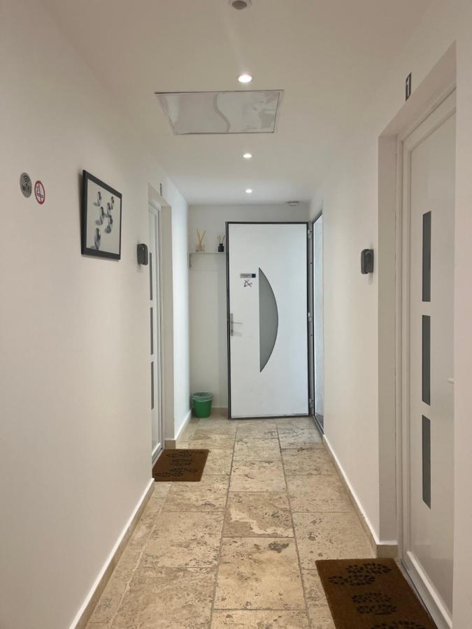 Appartement 4 Personnes, Aeroport Marseille Marignane Exterior foto